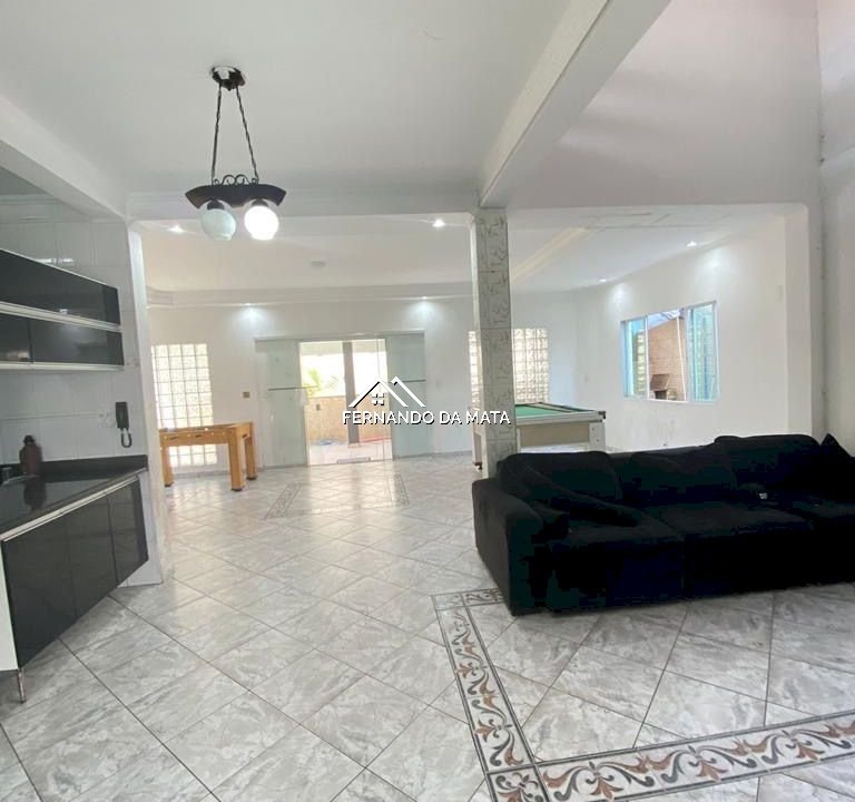 Imagem imóvel Sobrado em Mongaguá com 6 dormitórios