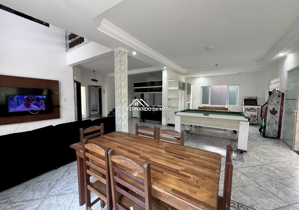 Imagem imóvel Sobrado em Mongaguá com 6 dormitórios