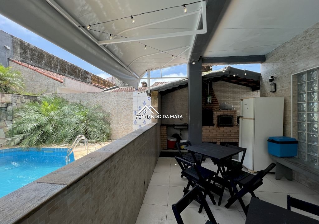 Imagem imóvel Sobrado em Mongaguá com 6 dormitórios