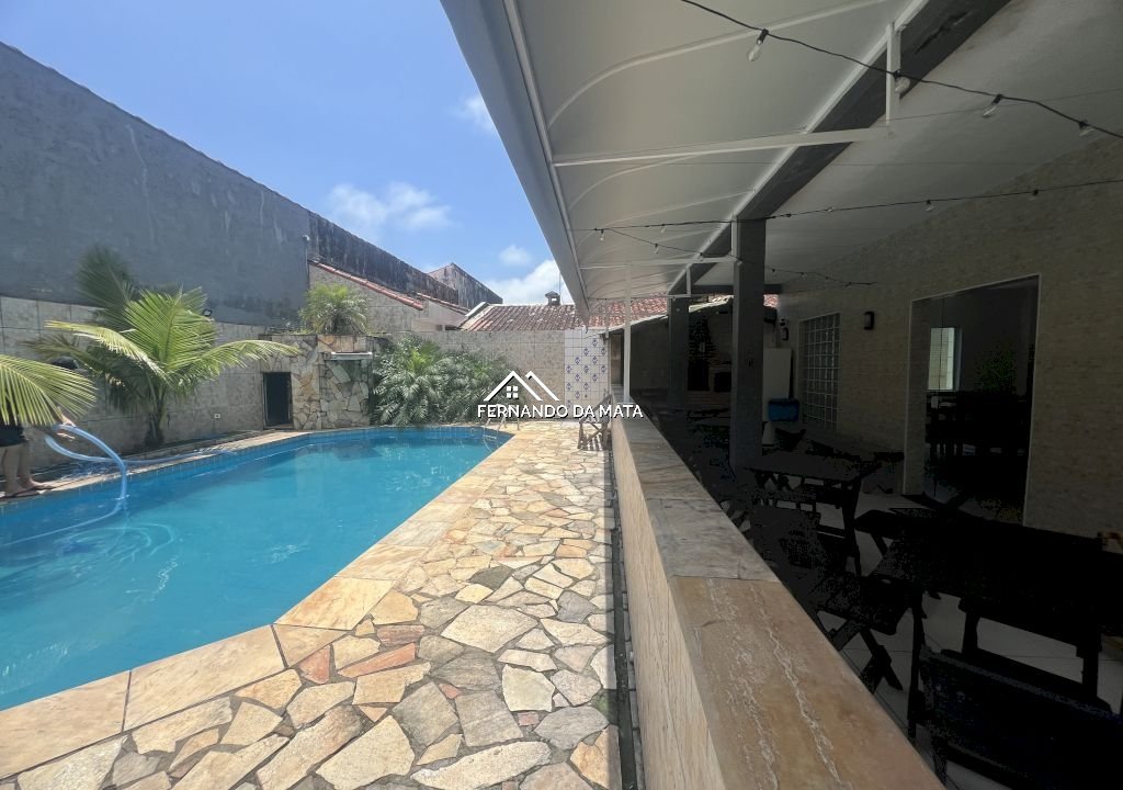 Imagem imóvel Sobrado em Mongaguá com 6 dormitórios