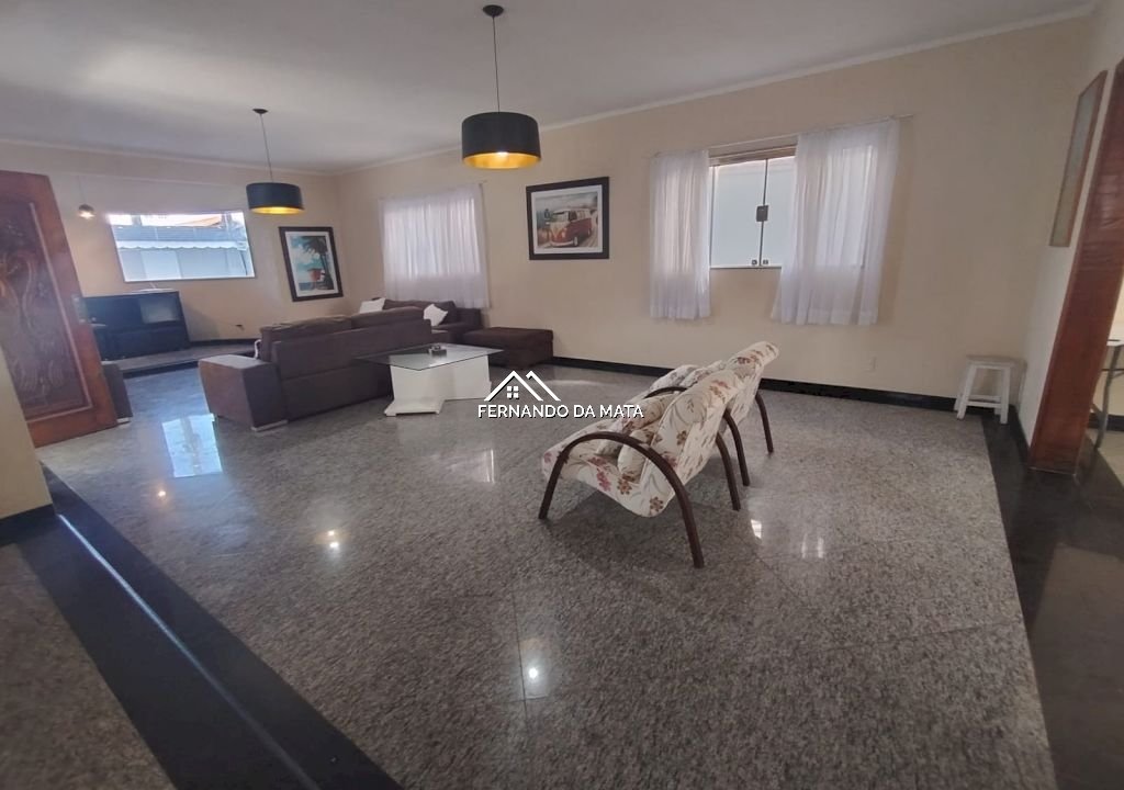 Imagem imóvel Sobrado em Mongaguá com 7 dormitórios