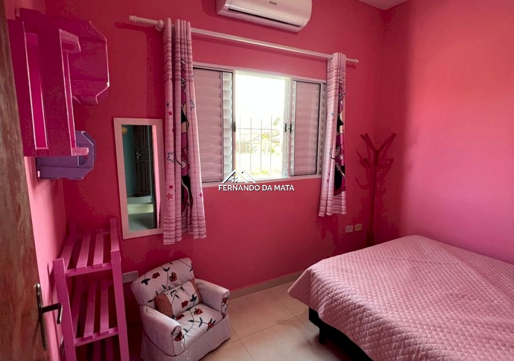 Imagem imóvel Sobrado em Mongaguá com 4 dormitórios